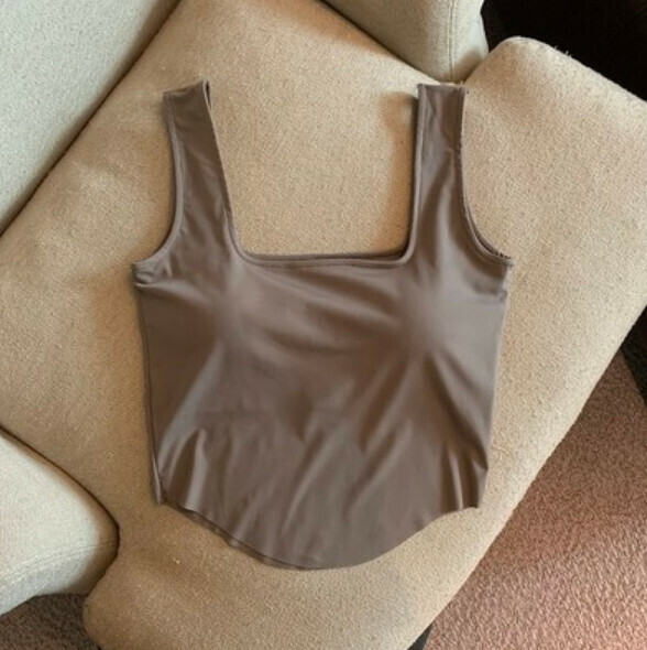 Summer Ice Ribbon Chest Padded Vest (Brown) [One Size]