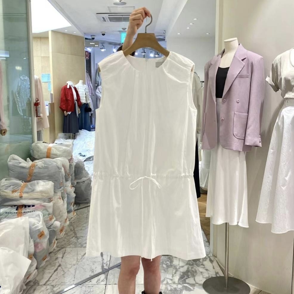 俏皮肩抓皺抽繩小口袋短洋(白)