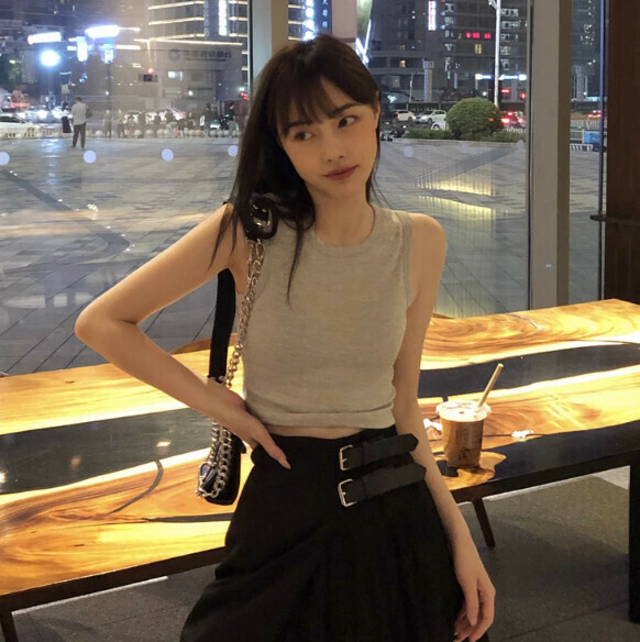 Summer Versatile Cropped Vest (Gray) [One Size]