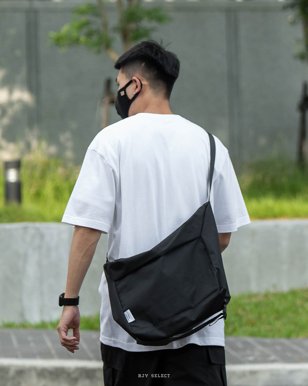 #現貨 Tailor collection 城市郵差包 側背包 黑色 / 灰綠