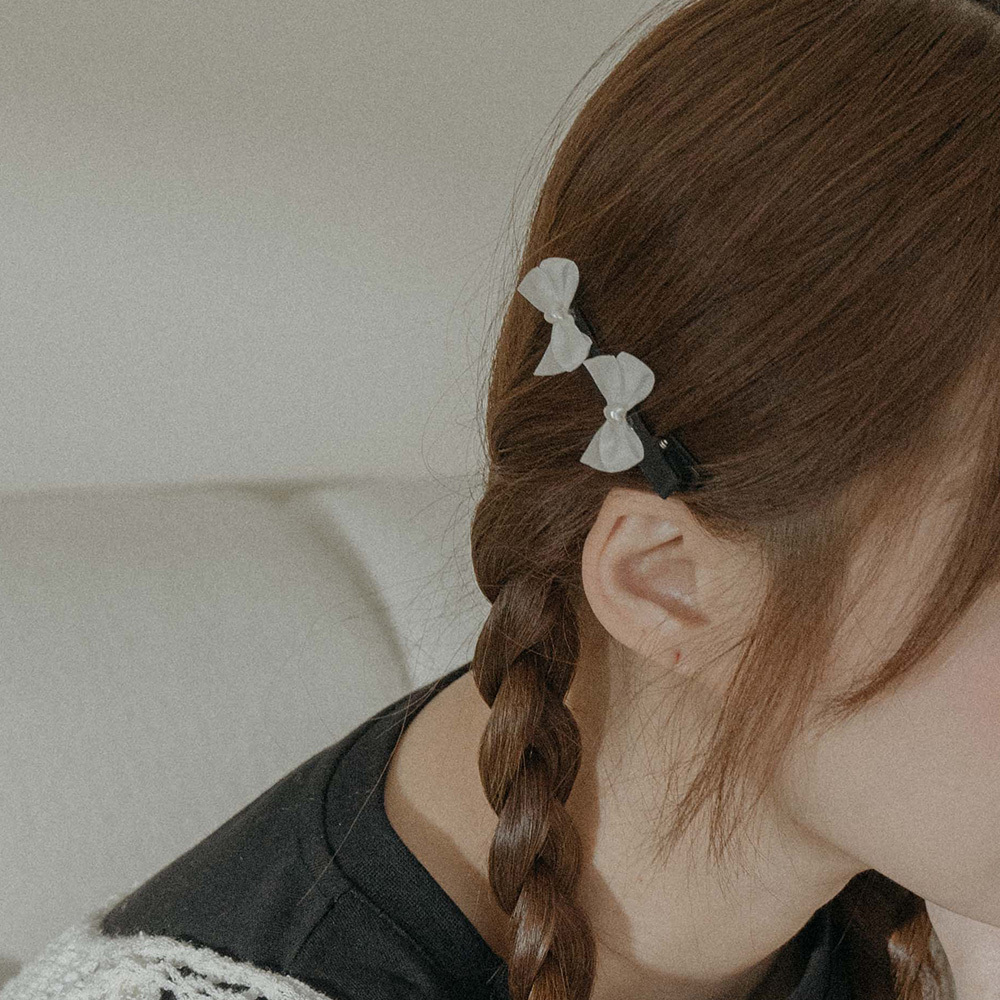 Love Pearl Ribbon Hair Clip (2 colors)【07090376】in stock+pre-order