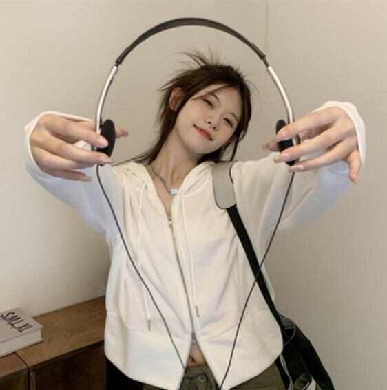 熱賣韓版連帽女衛衣（白色均碼）#