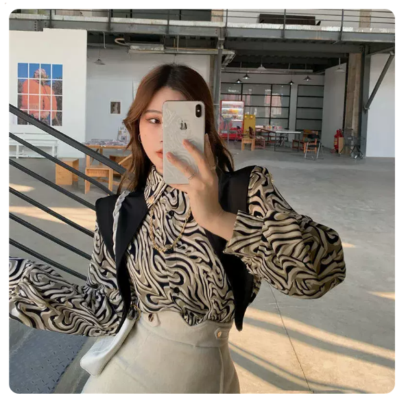 Fake two long-sleeved shirts (khaki leopard print size: S-3XL) (please contact customer service to confirm the shipping size after placing an order)