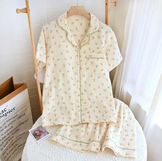 Floral thin loungewear set (LJH milk tulips-crepe lapel shorts) [M-XL size] [Contact customer service to confirm the shipping size after placing an order]