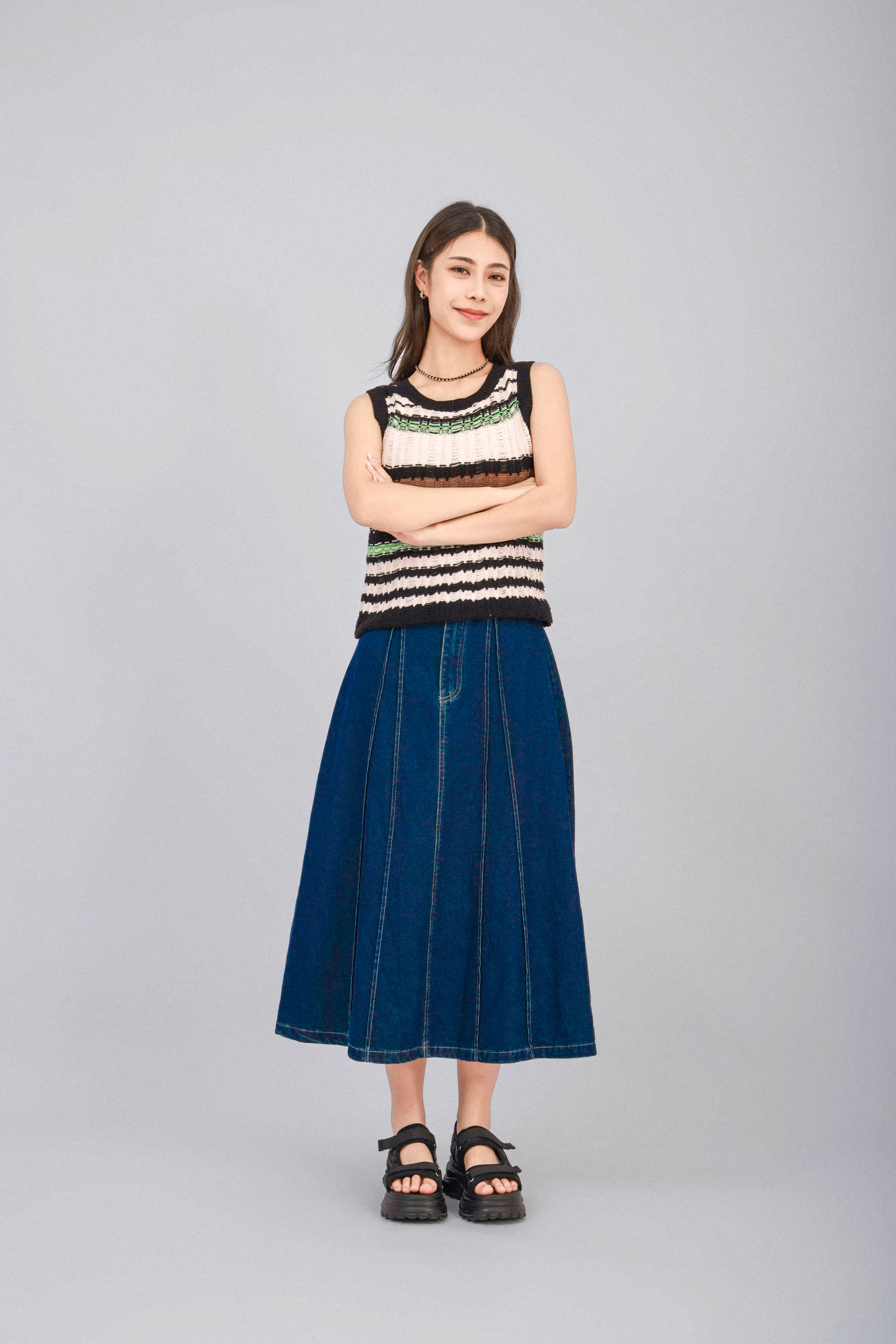 A型車線褶牛仔裙 (現貨款式）