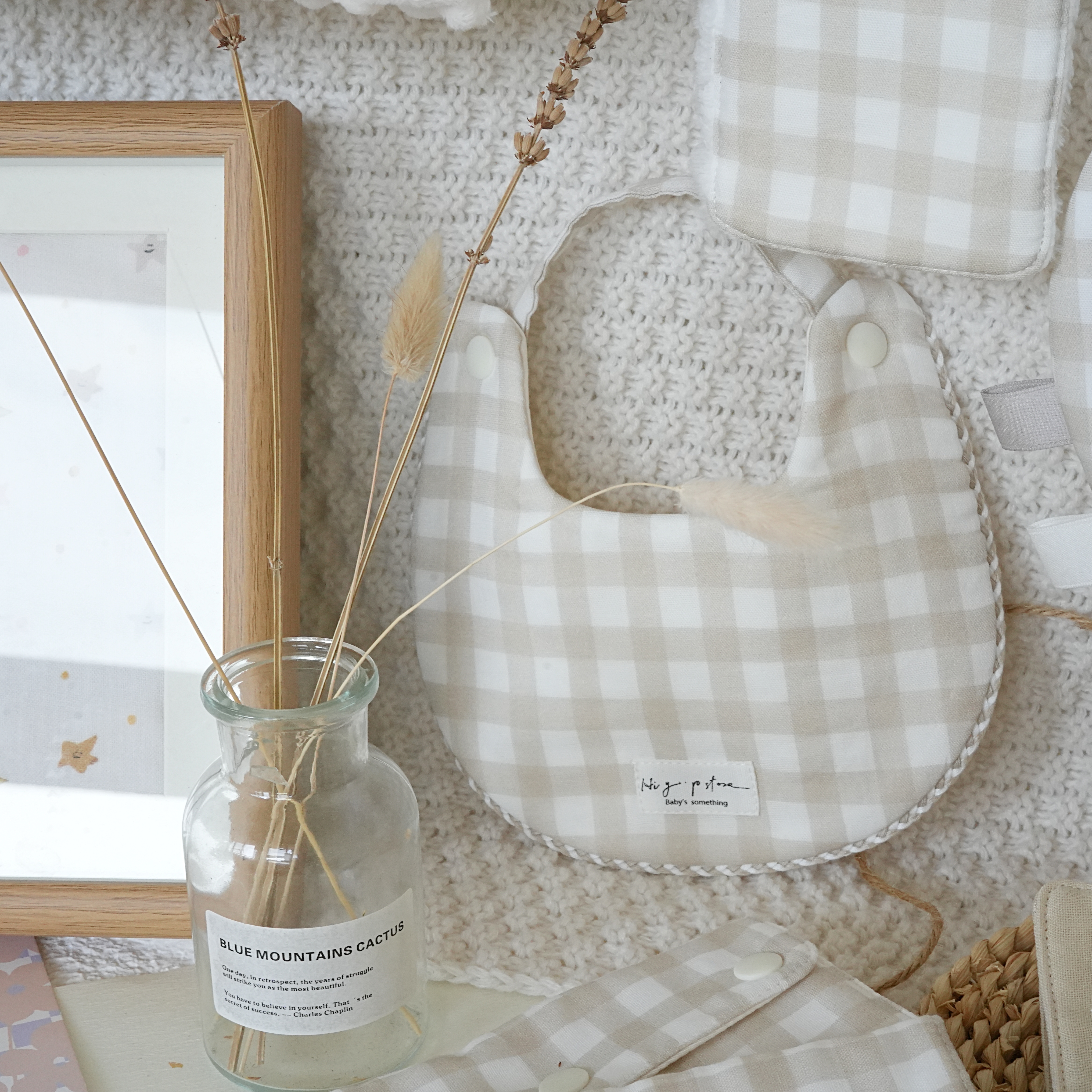 Hi Y.P store-手作圍兜-獨家設計-焦糖奶茶