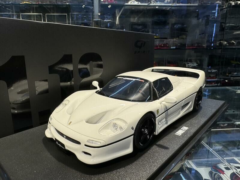 GT SPIRIT GT437 LB-WORKS F50 白色 1/18 (樹酯車)