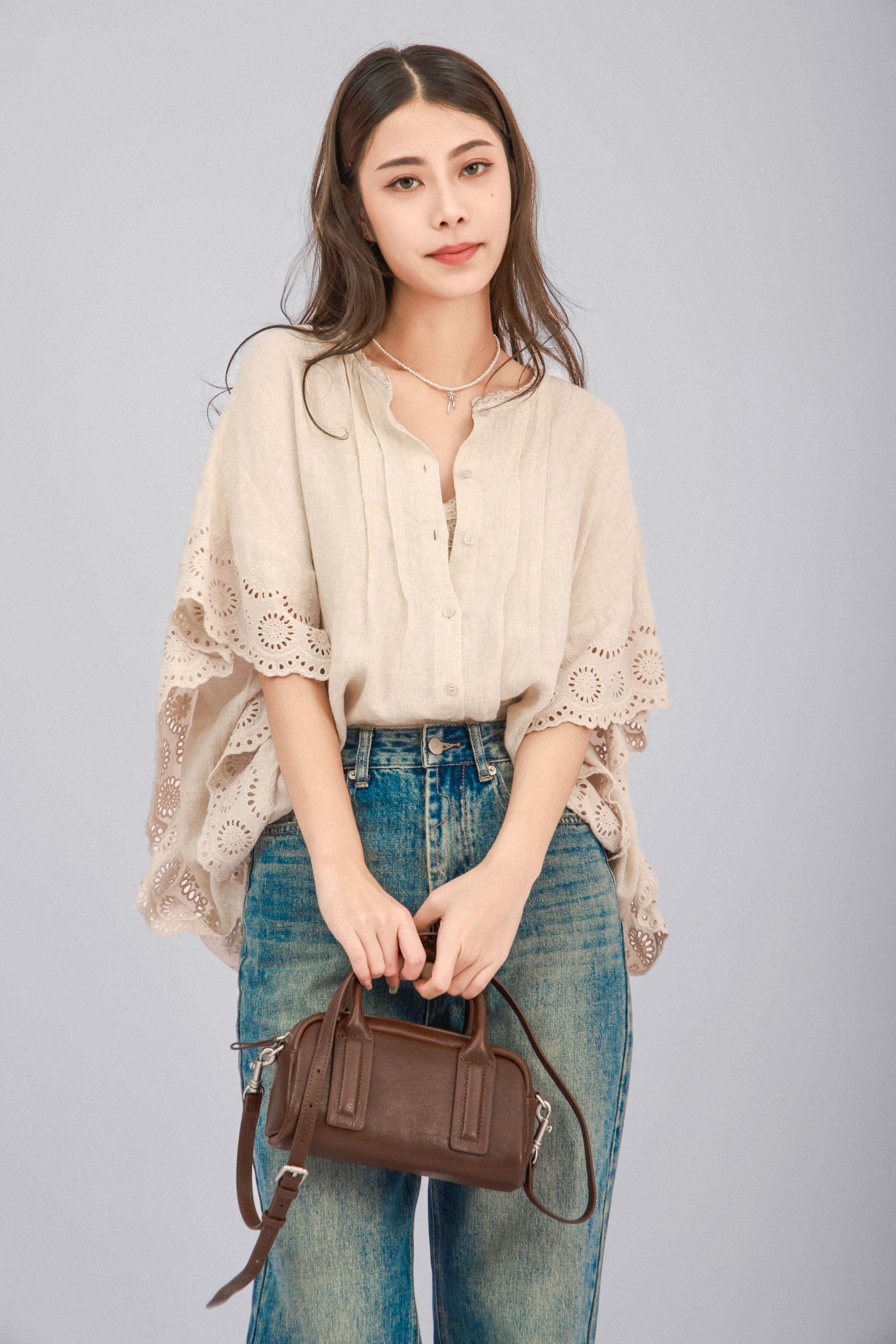 花邊蝙蝠袖圓領棉麻恤衫（現貨款式）