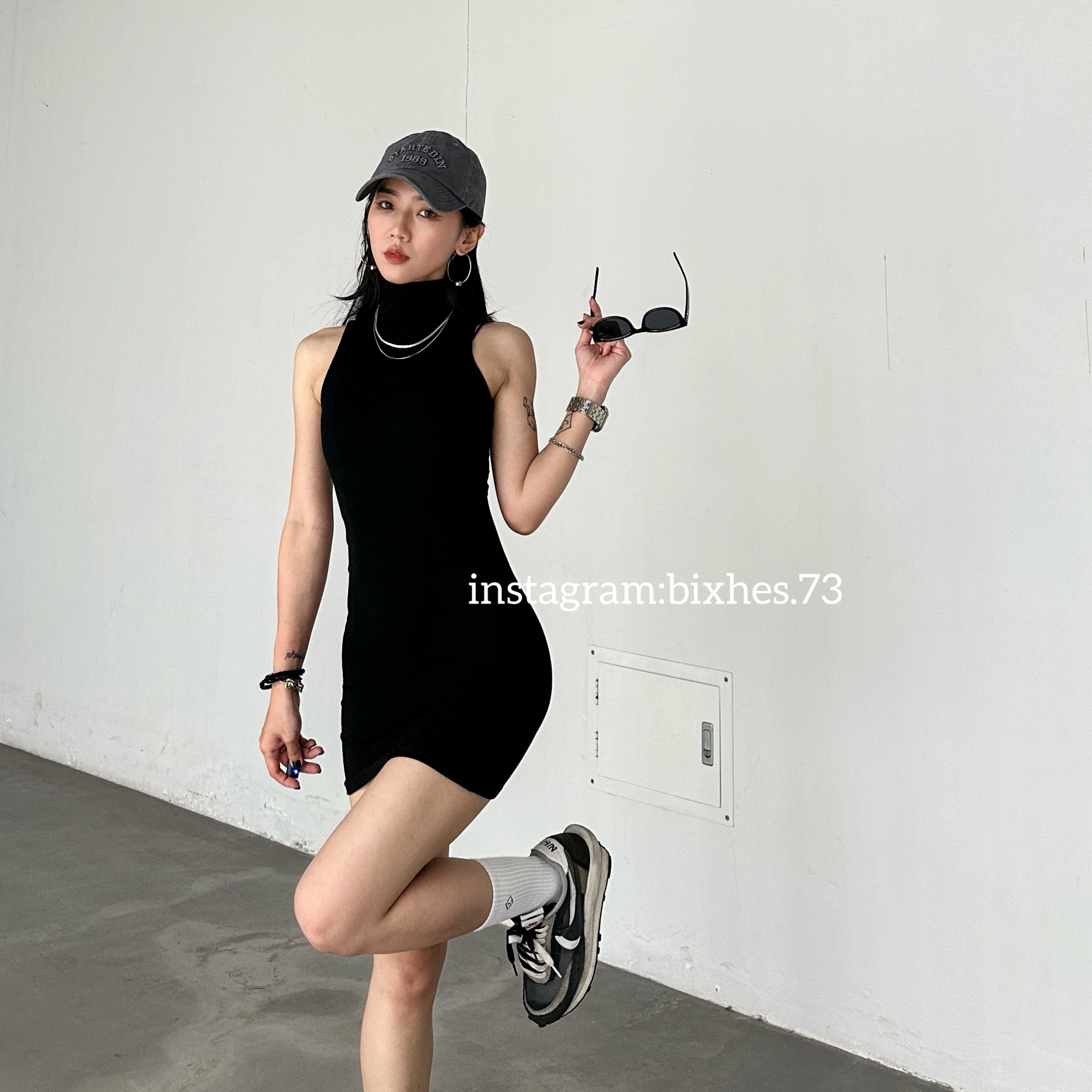 歐美高領挖肩包臀連身裙(D00025)