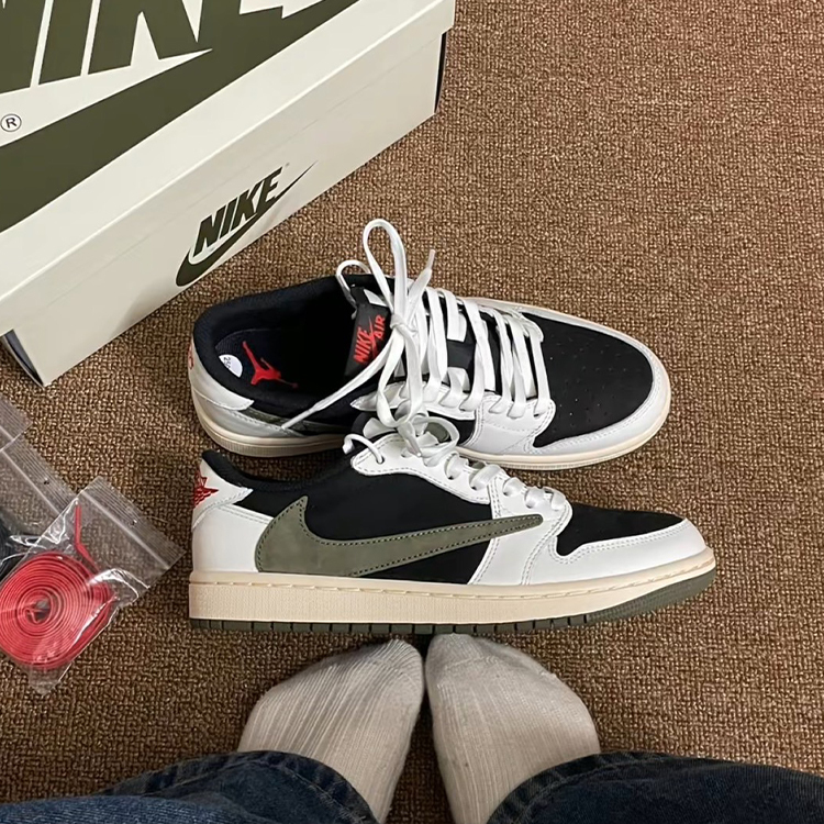 現貨+預購 Air Jordan 1 休閒鞋 x Travis Scott W Olive 聯名 橄欖綠 倒鉤 DZ4137-106