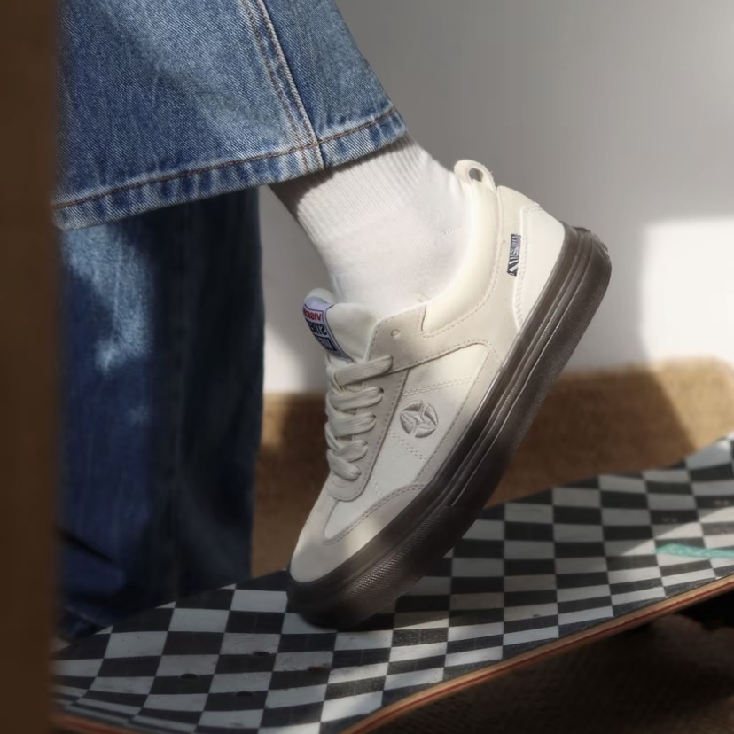 【現貨】VISION STREET WEAR CHOPPER 復古街頭滑板鞋/米白 V241NY300531