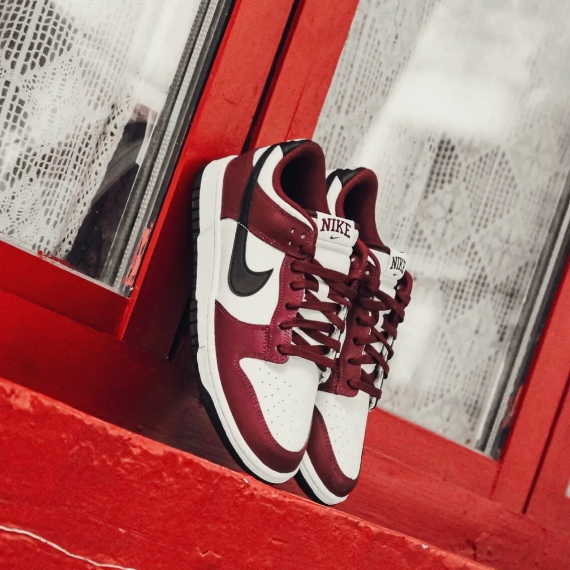 Nike Dunk Low "Dark Team Red" 酒紅黑勾 FZ4616600