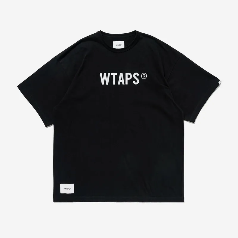 -(B3e05)-WTAPS SIGN / SS / COTTON. TSSC 刺繡 LOGO 短T 黑色/白色-241ATDT-CSM22