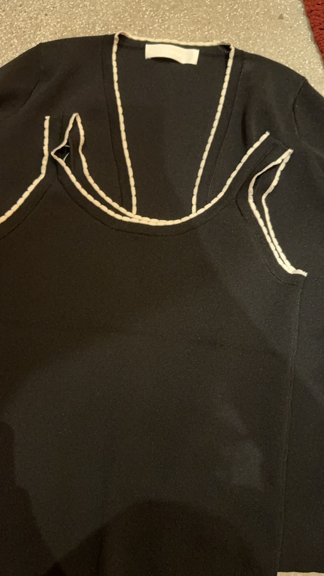 LM6 黑色兩件套 -M