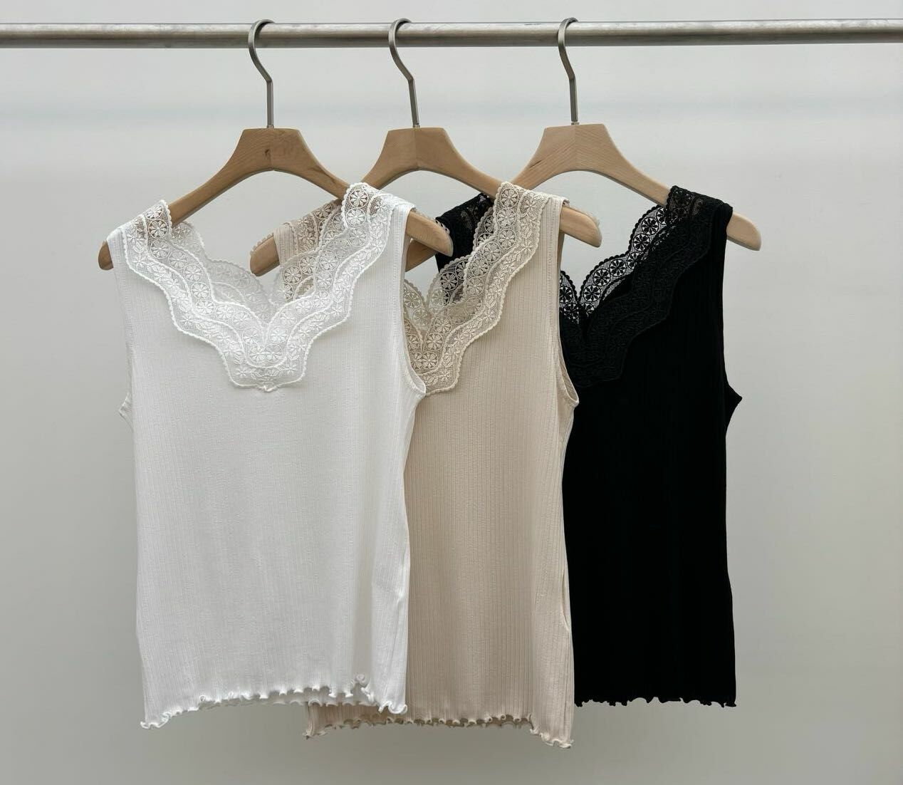 Jj5 蕾絲邊背心 -M