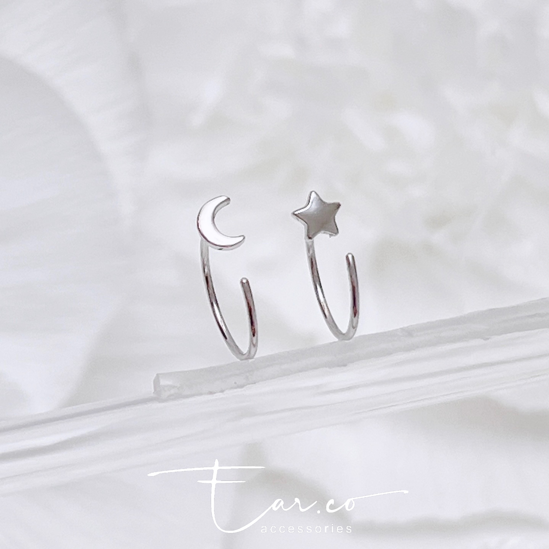 星星月亮不對稱C形純銀小耳圈 [睡覺不用脫! ] #A1067