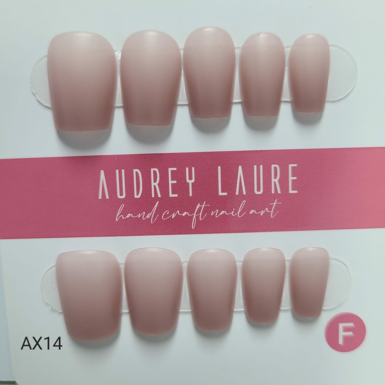 AUDREY LAURE 穿戴甲均碼 (AX14)