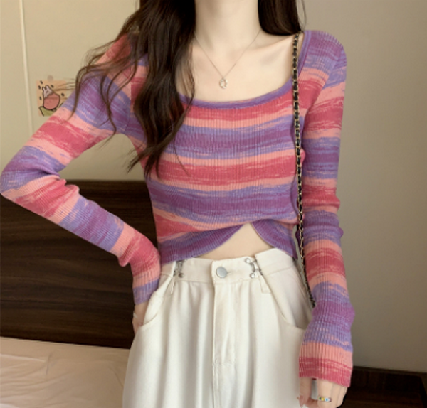 Contrasting striped square neck knit (red) (size: one size)