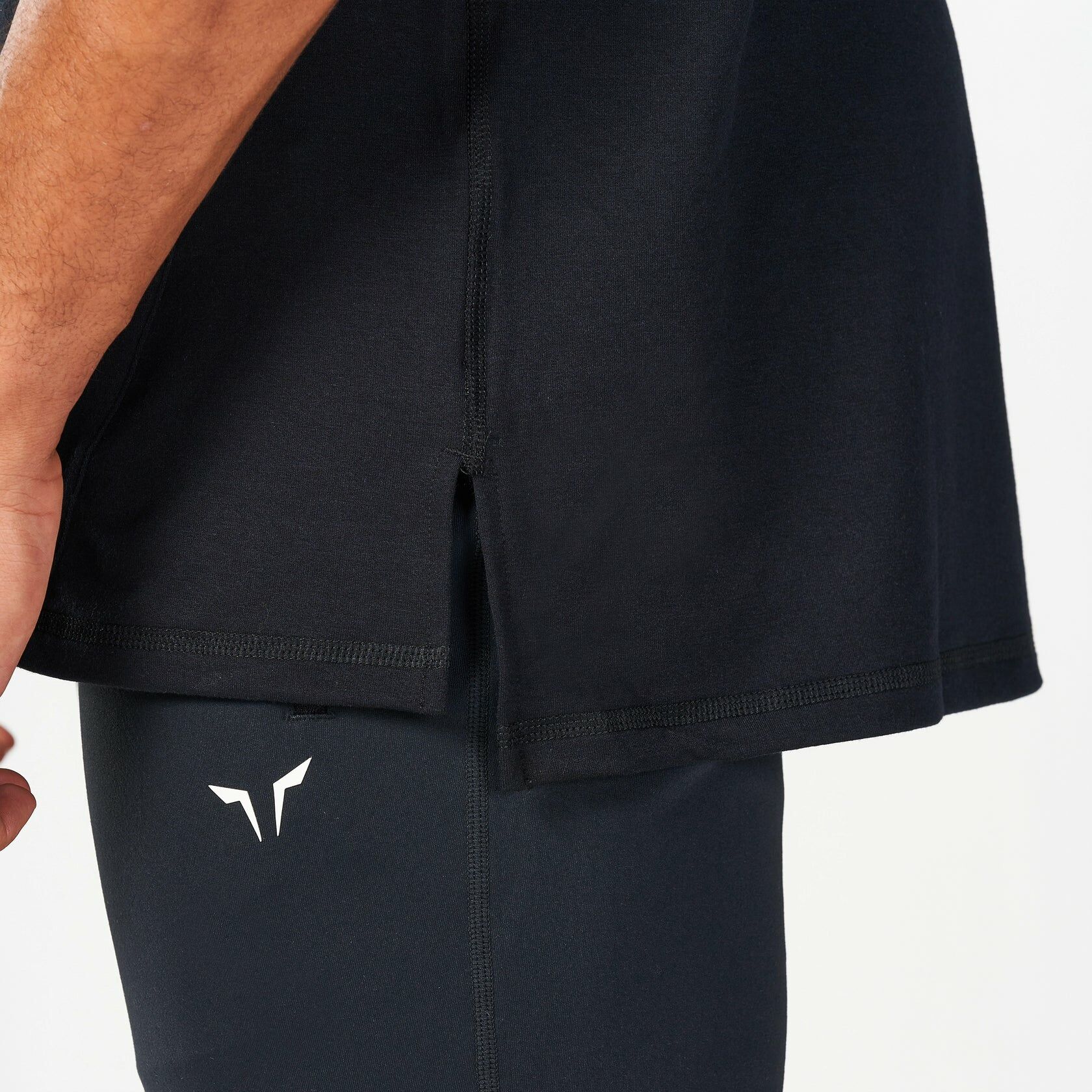 Ultimate Pump T恤（黑色）