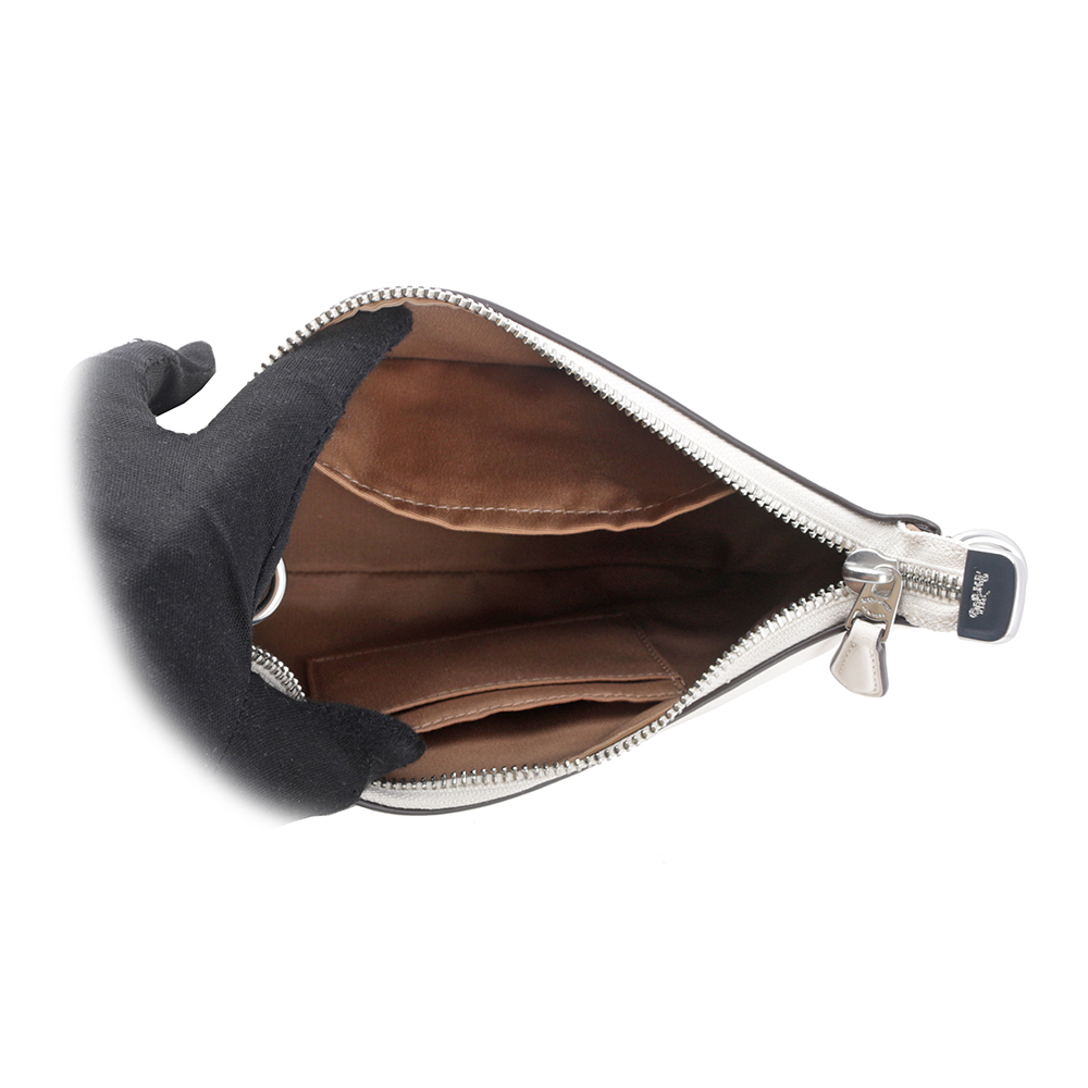 【COACH】Teri 銀釦縫線標誌平滑皮革二用包(白色) CR099 SVHA