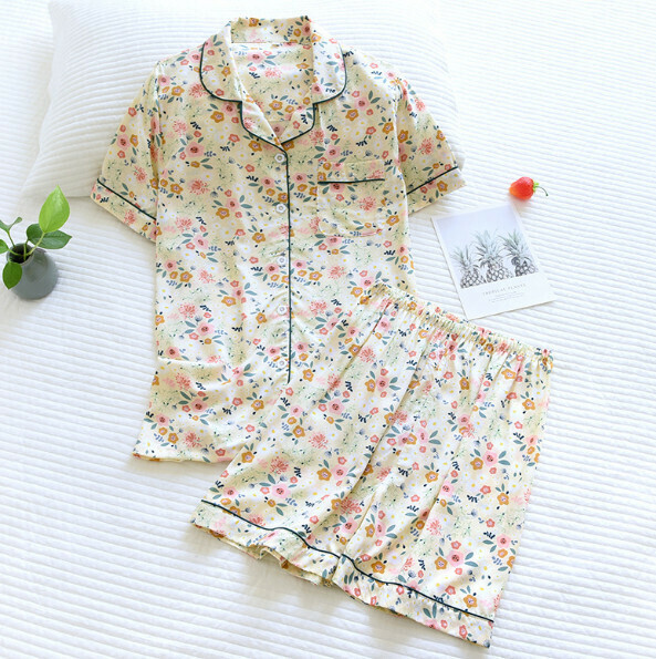 Spring and Summer Short Sleeve Shorts Cardigan Pajama Set (ZHY Beige Small Floral Cotton Silk) [M-XL Size] [Contact Customer Service to Confirm Shipping Size after Placing an Order]