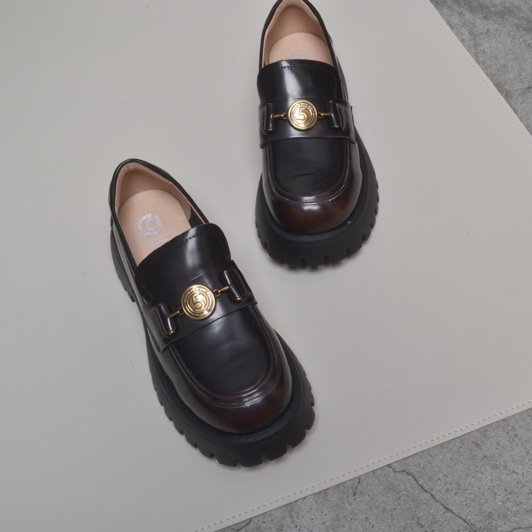 62C 黑擦酒紅 厚底樂福鞋