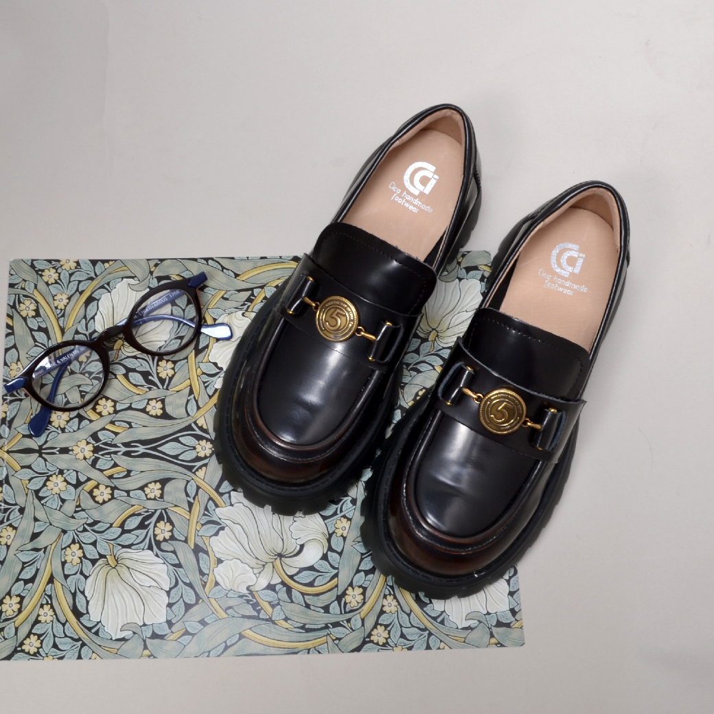 62C 黑擦酒紅 厚底樂福鞋