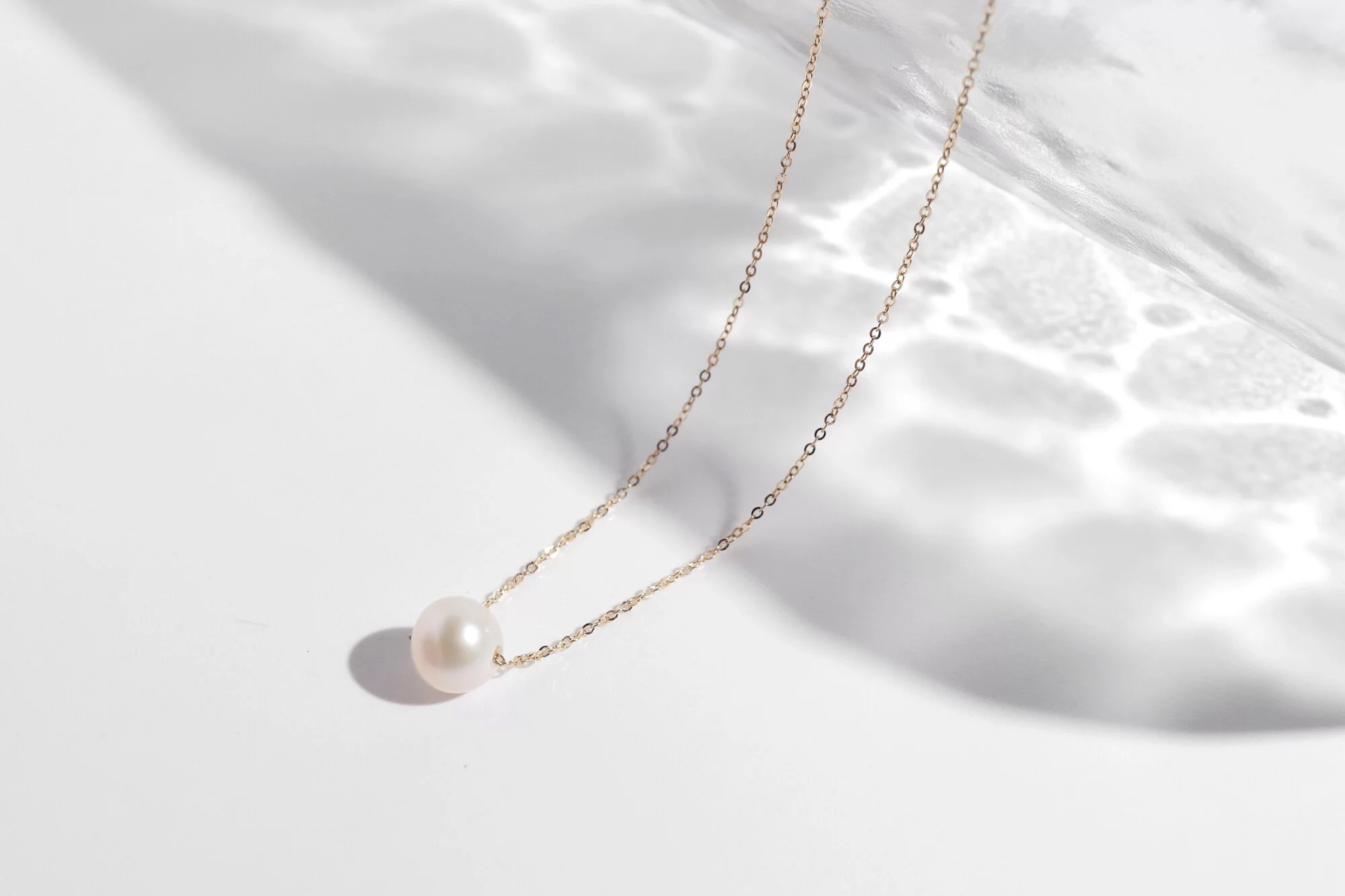 14k-gold-classic-pearl-necklace