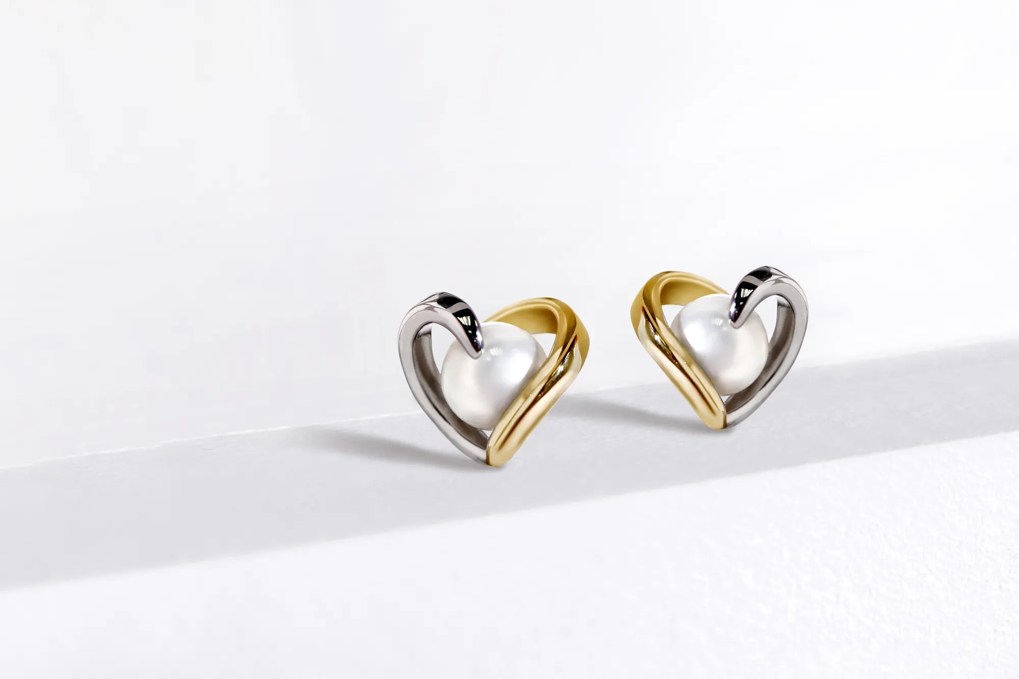 endless-heart-earrings