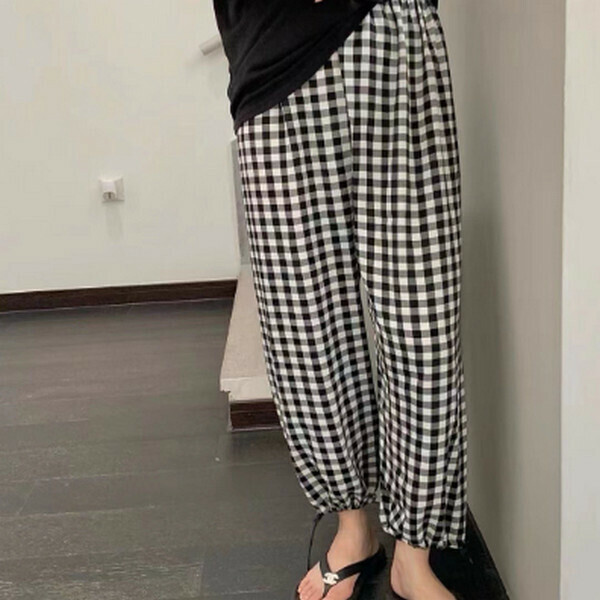 Two chiffon high-waisted, lightweight, mosquito-proof and sunscreen corseted wide-leg pants [small checkered] [one-size-fits-all]