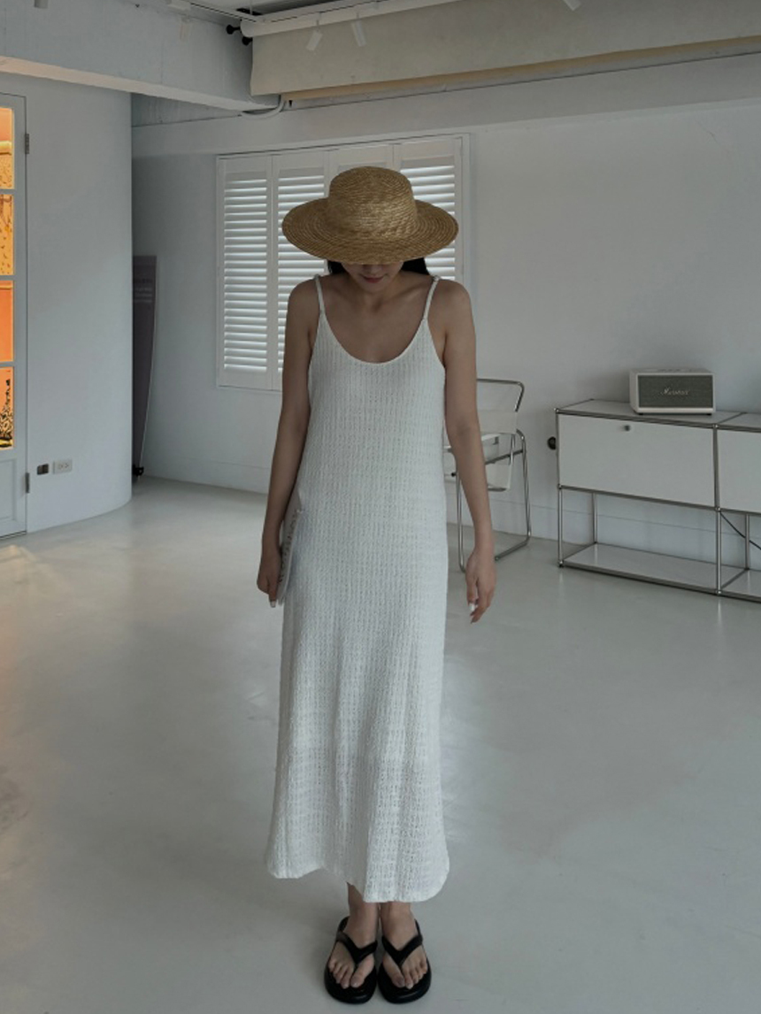 正韓-肌理紋細肩長洋裝*3色