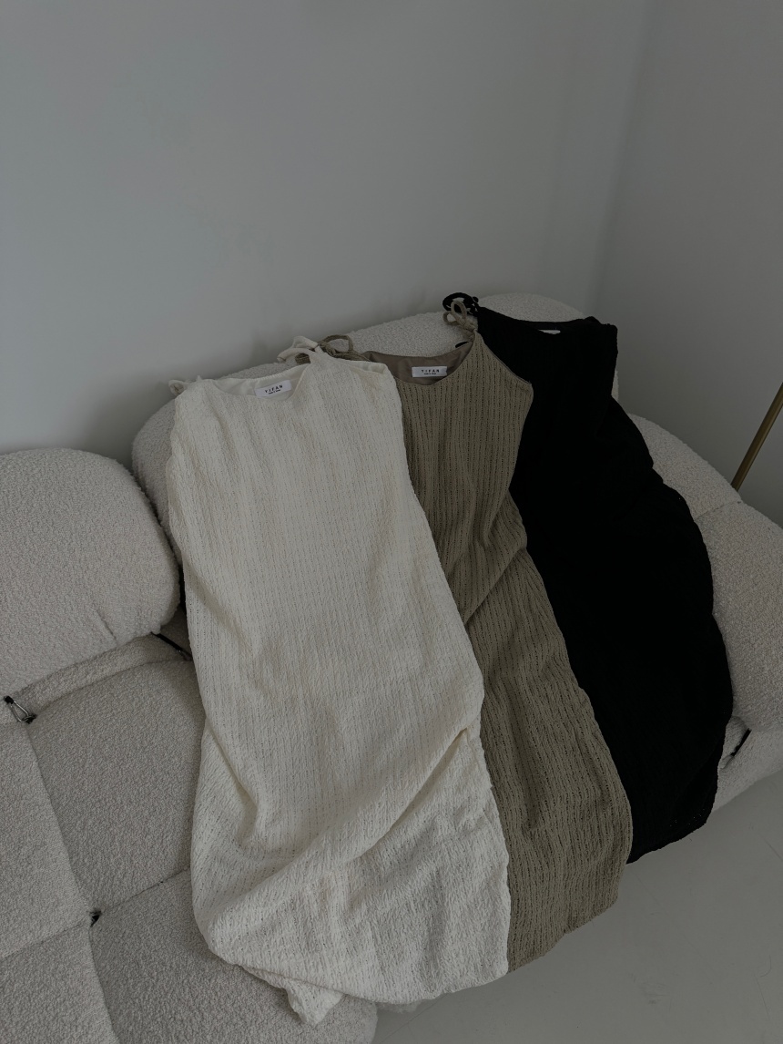 正韓-肌理紋細肩長洋裝*3色