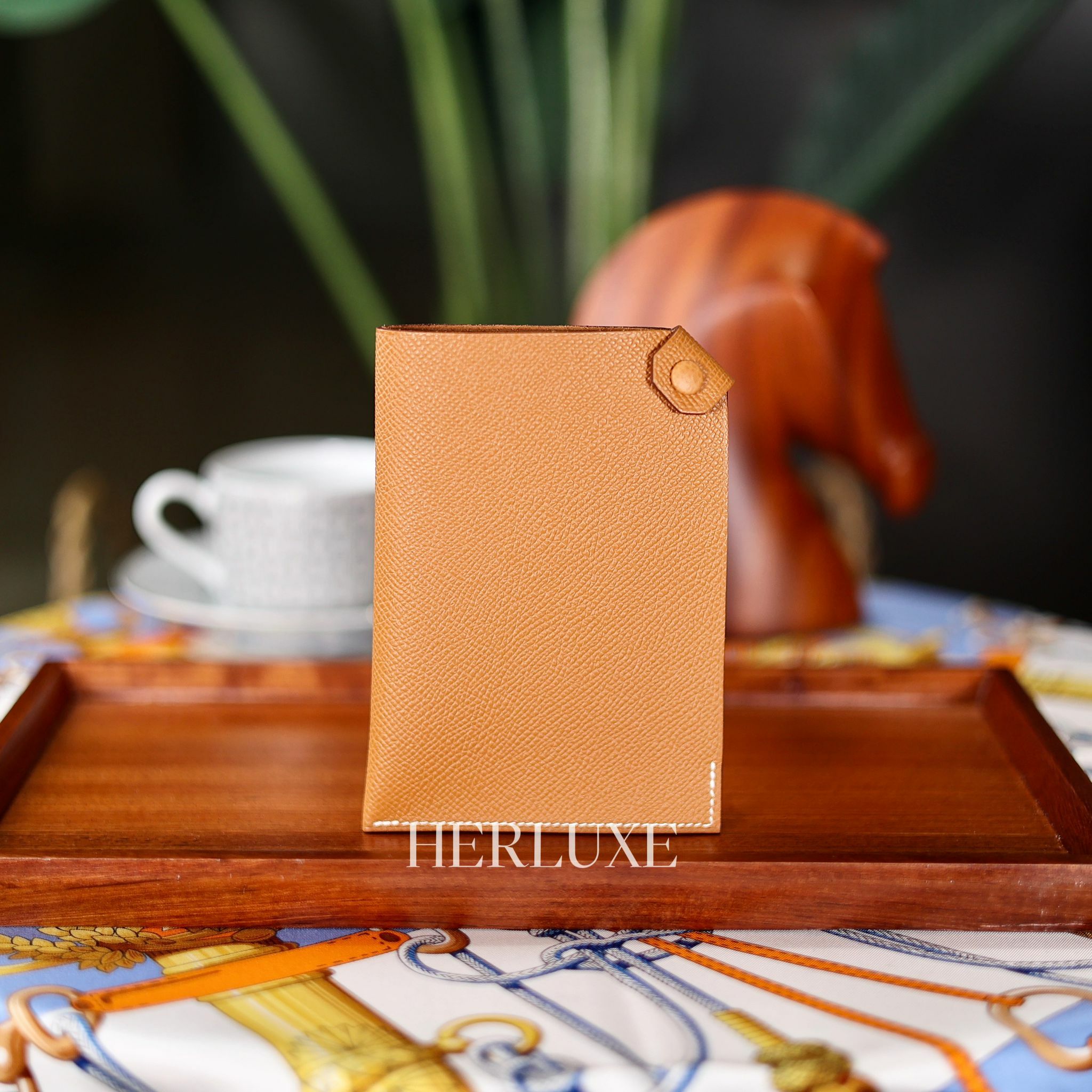 Tarmac passport holder  pm 37 gold epsom