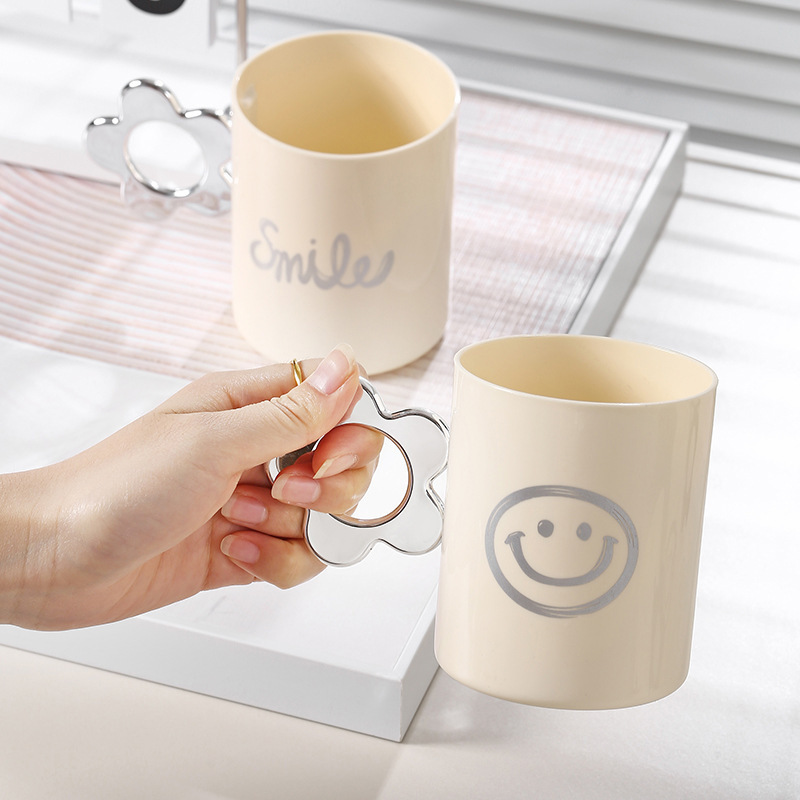 《4153》花朵把手奶油系笑臉漱口杯