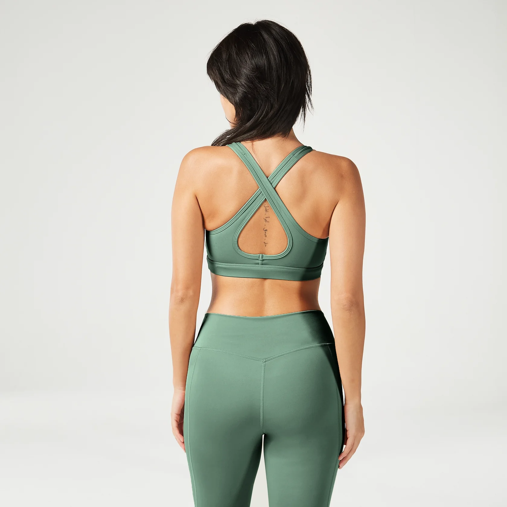 Essential 極簡經典運動內衣（森林綠）