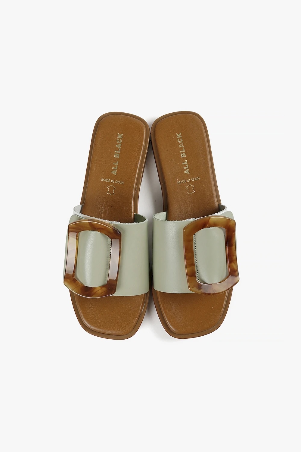 Elegante 西班牙製大飾釦皮中底涼鞋