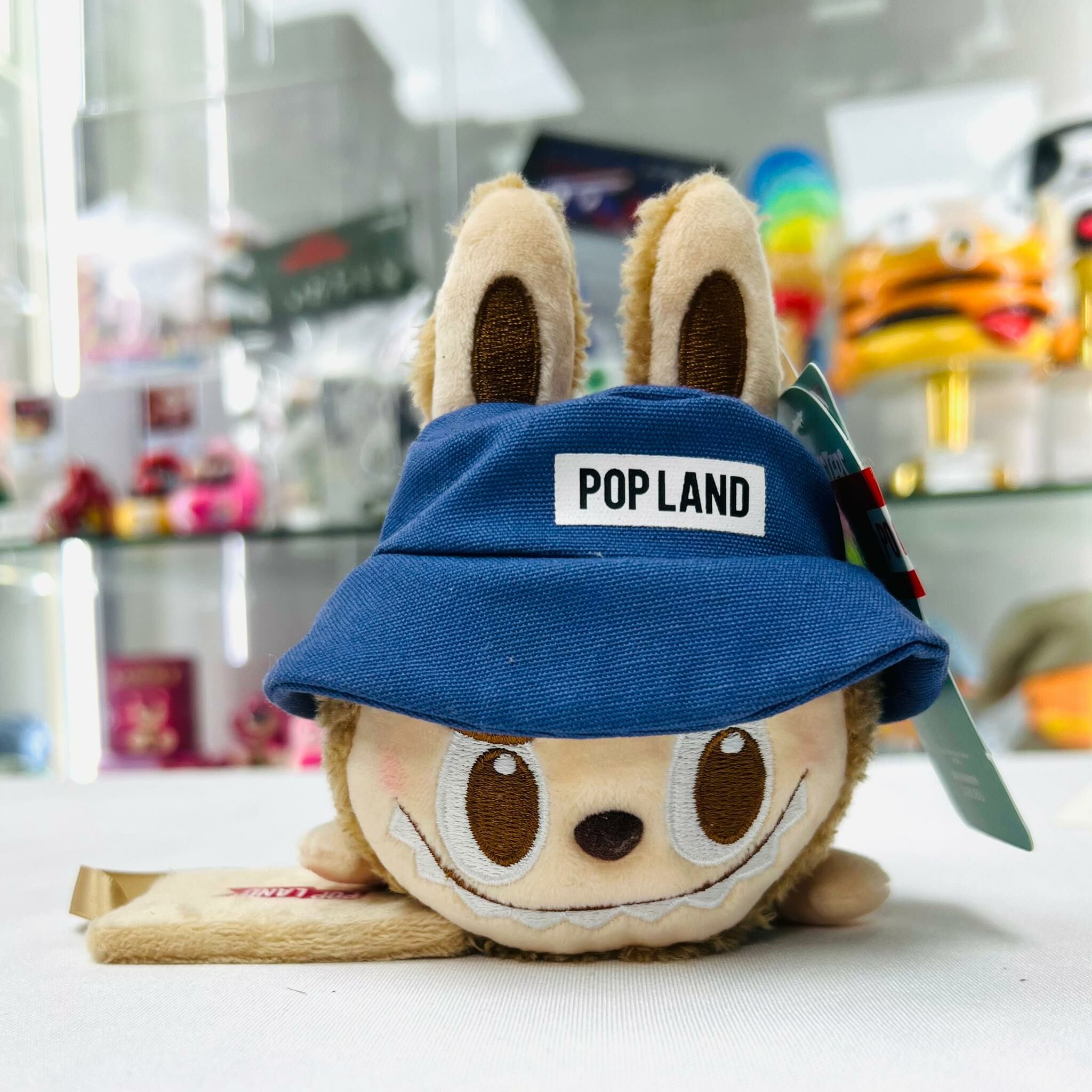 LABUBU  The Monsters Shoulder Baby 站肩公仔