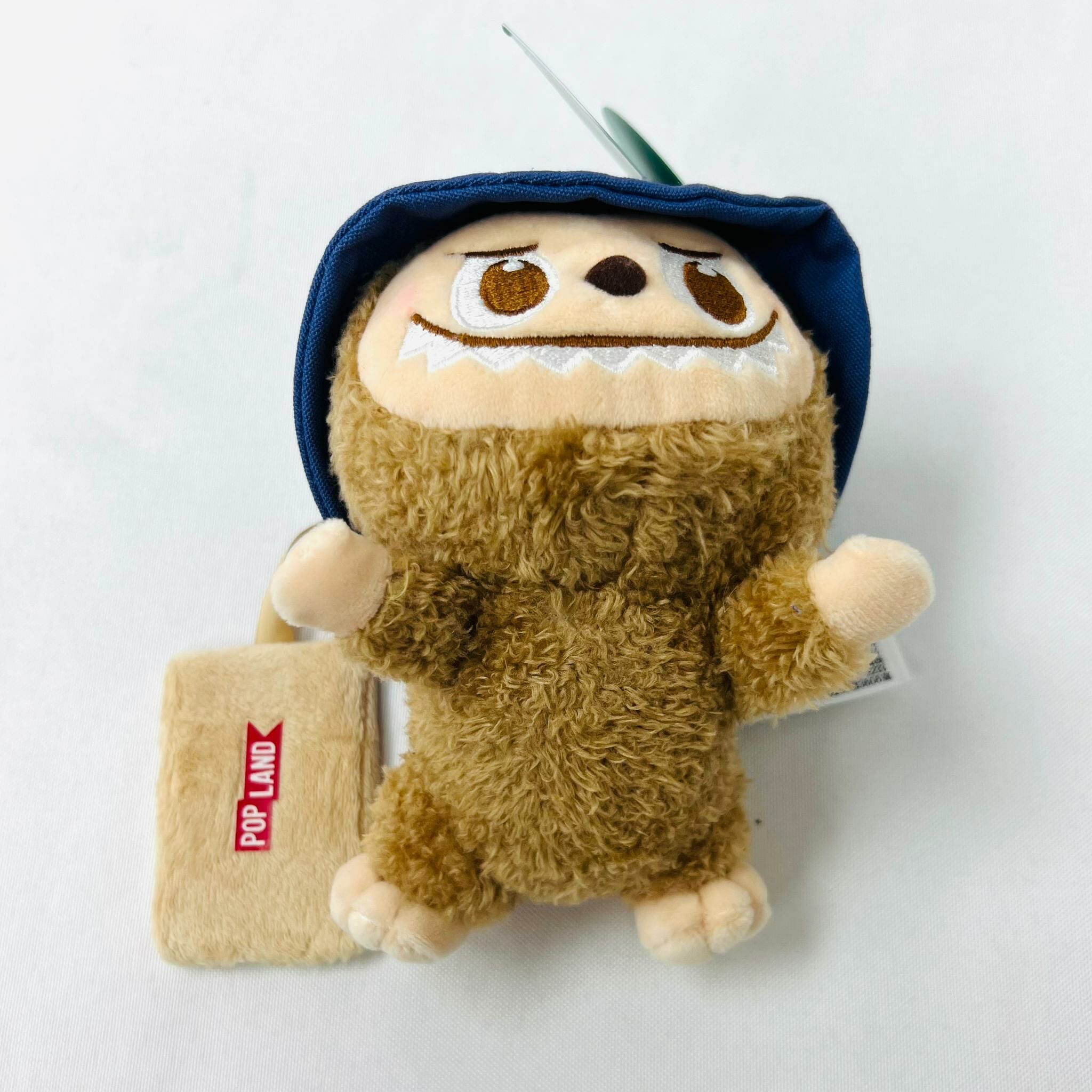 LABUBU  The Monsters Shoulder Baby 站肩公仔