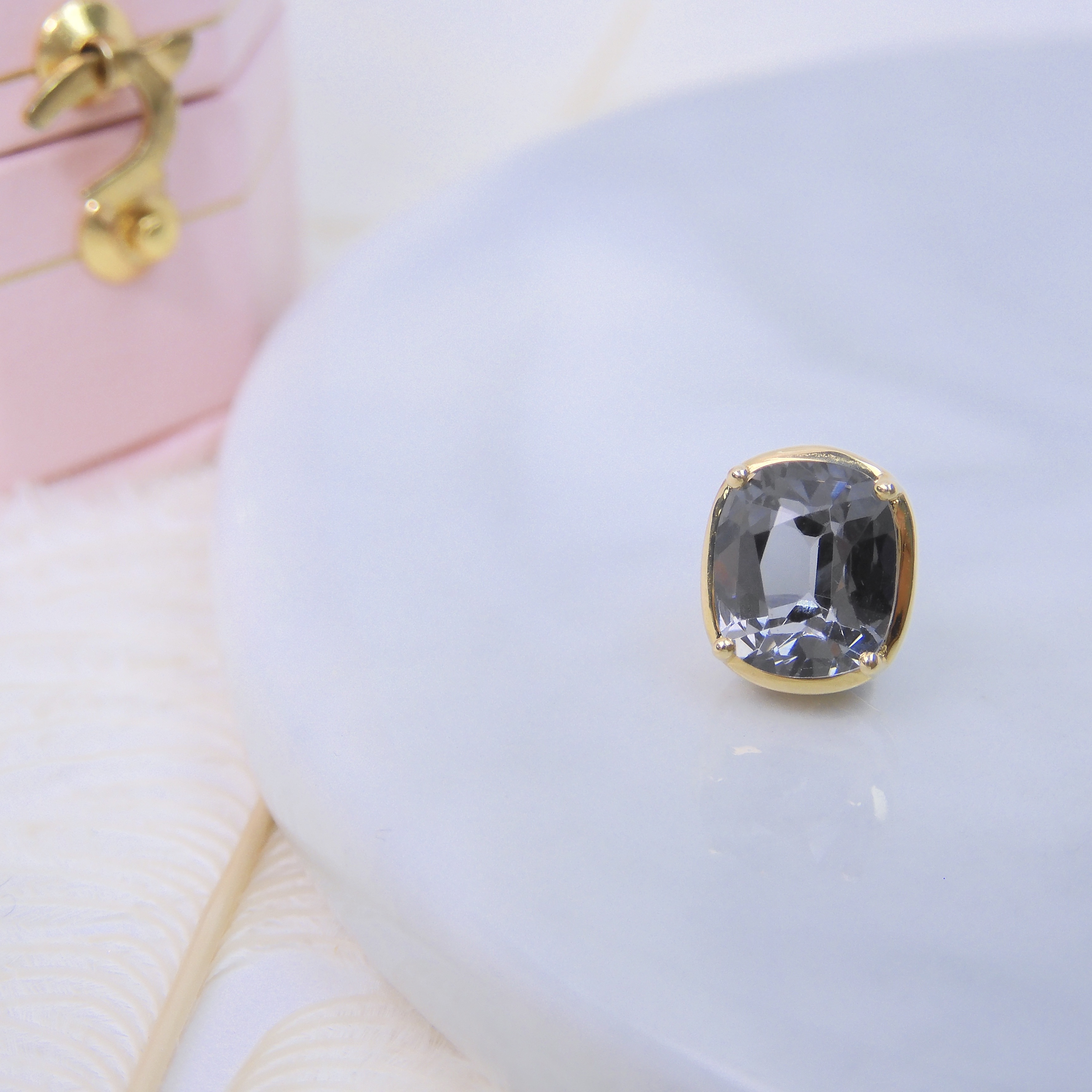 18K Gold 1.18ct Spinel Ear Stud
