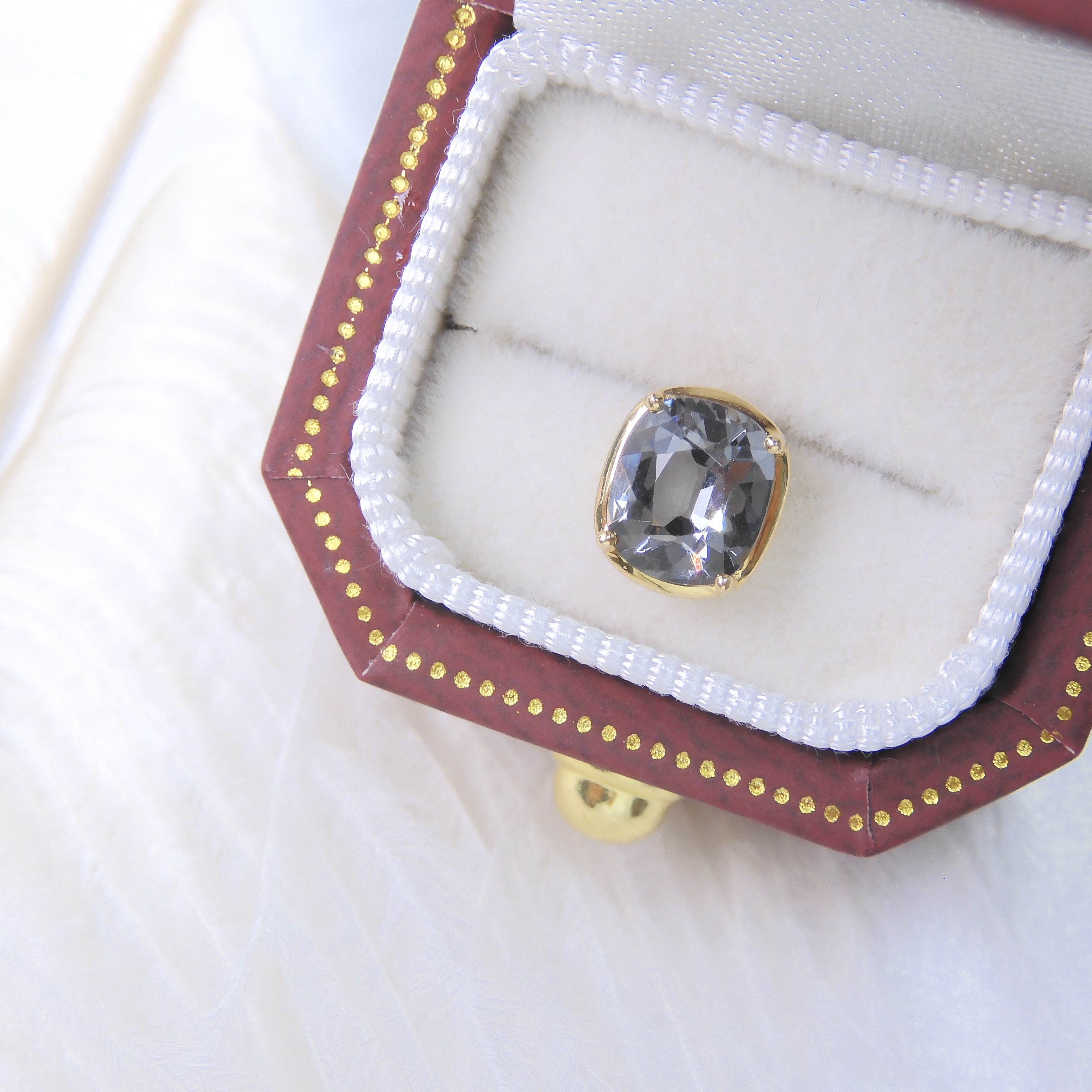 18K金 1.18ct 尖晶石耳釘