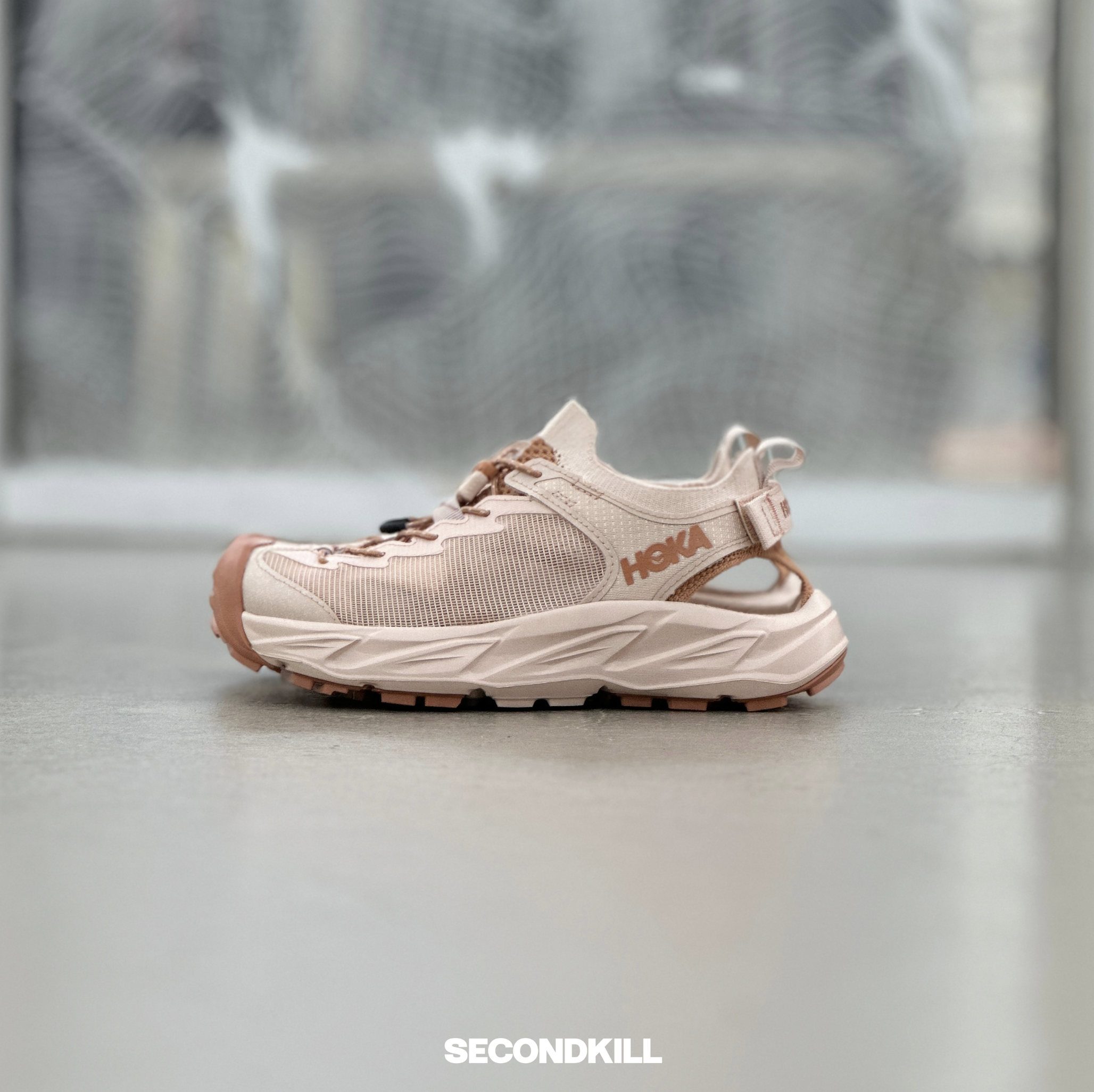 ウ*ン様 HOKA ONE ONE HOPARA 2 ベージュ HOKA ONEONE HOKAONEONE ホカオネオネ スニーカー サンダル