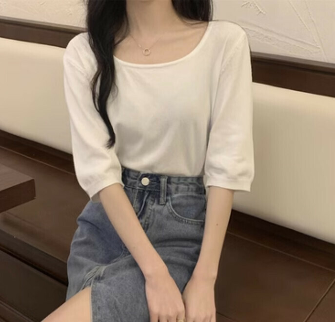 Slim T-Shirt (White One-size-fits-all)