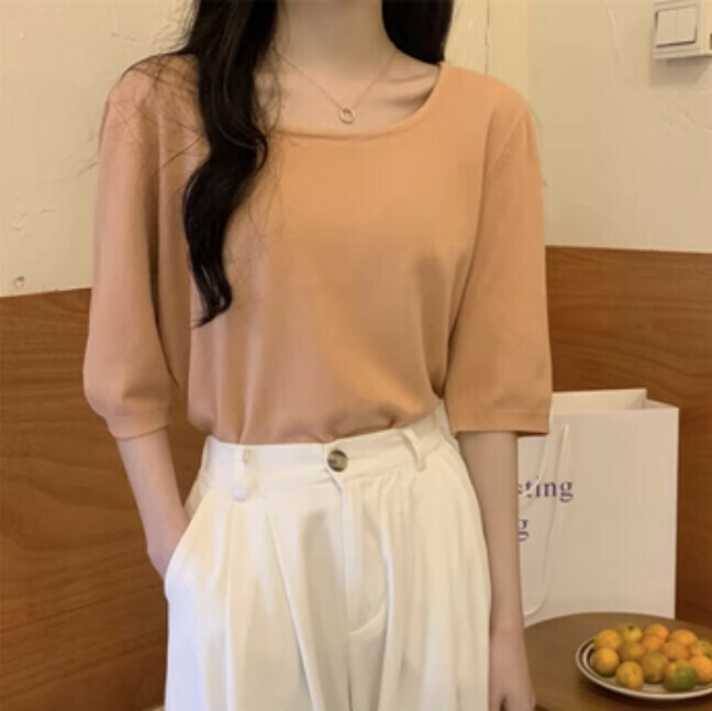 Slim T-shirt (orange one-size-fits-all)