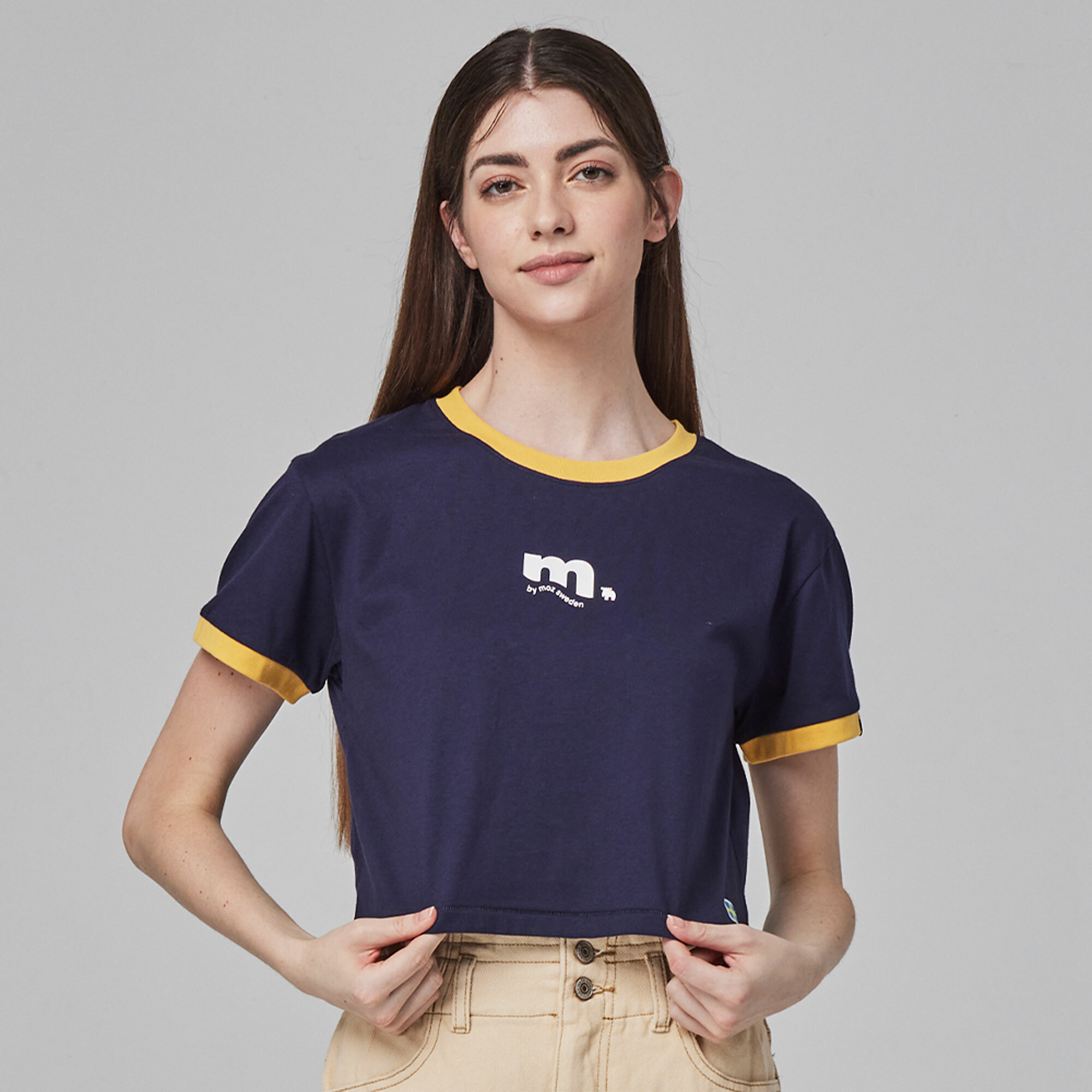 moz瑞典 駝鹿 撞色滾邊 舒適柔棉 100%純棉短版T-藏青(亞洲版)女款