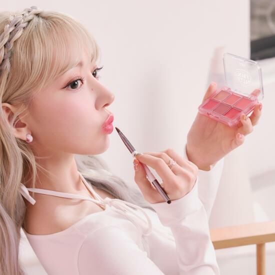 LUNA Melting Formula Lip Palette