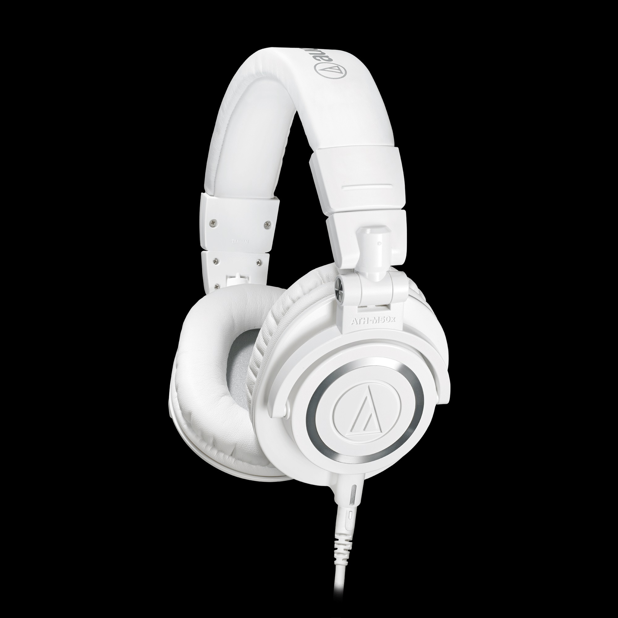 AUDIO TECHNICAATH-M50xWH Professional Monitor Headphone
