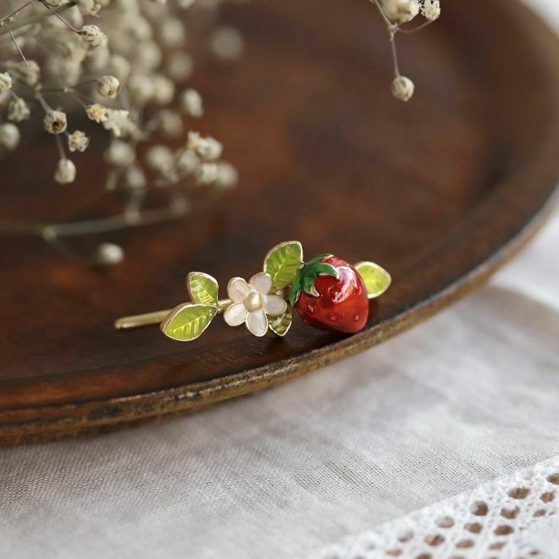 Ayatorie 草莓耳環/戒指/耳骨夾/手鐲