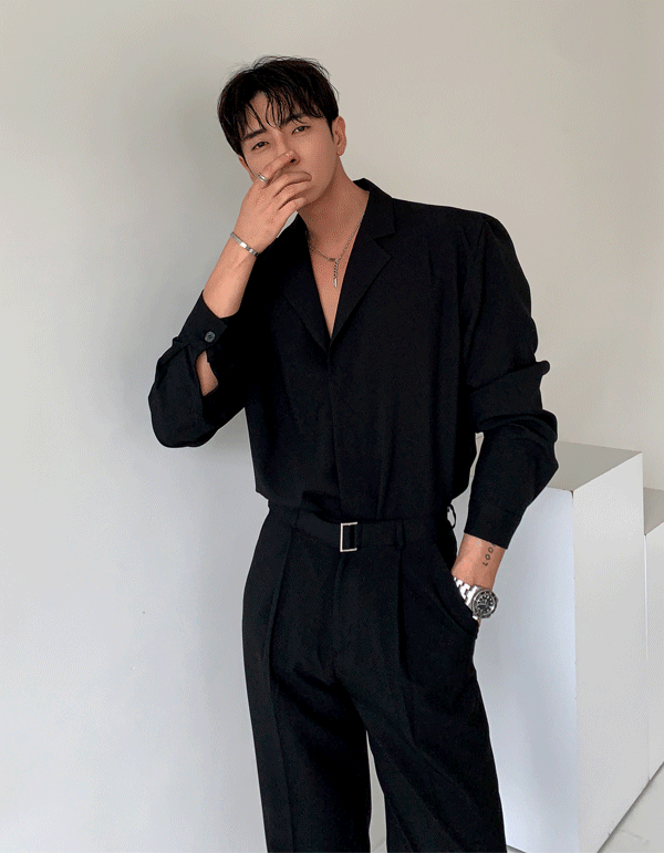 西裝領開襟隱藏扣襯衫 腰帶扣環細摺西裝褲