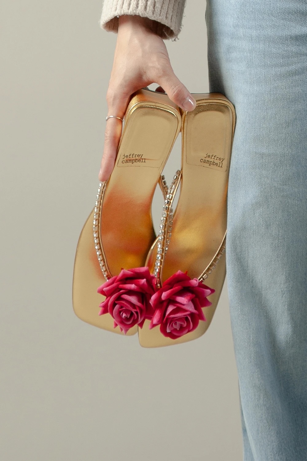 Primrose 方頭花朵低跟涼鞋