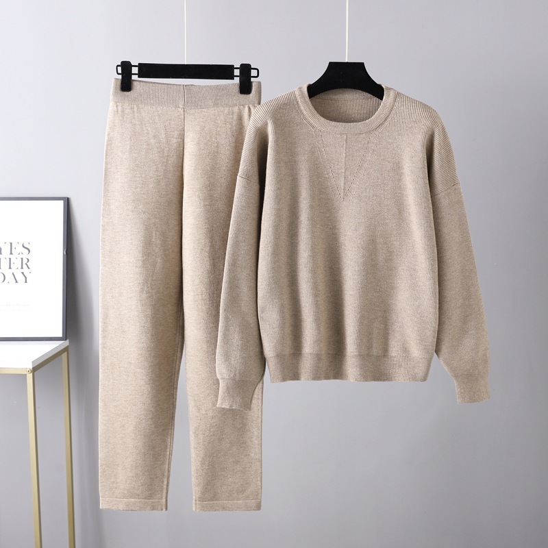 Temperament casual knitted sweater set (one-size-fits-all top + pants khaki)